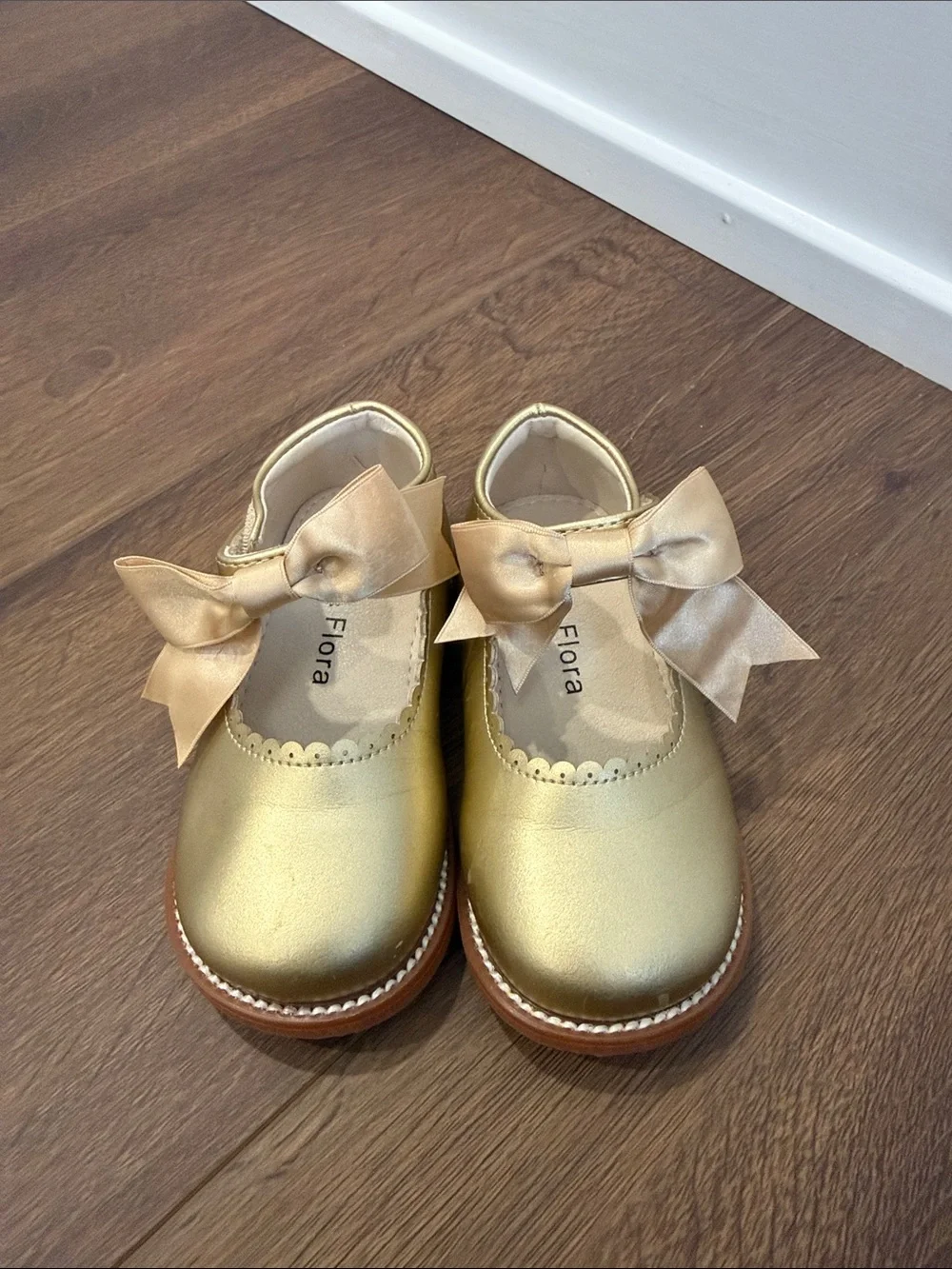Girls' Metallic Gold Mary Jane Shoes with Satin Bow